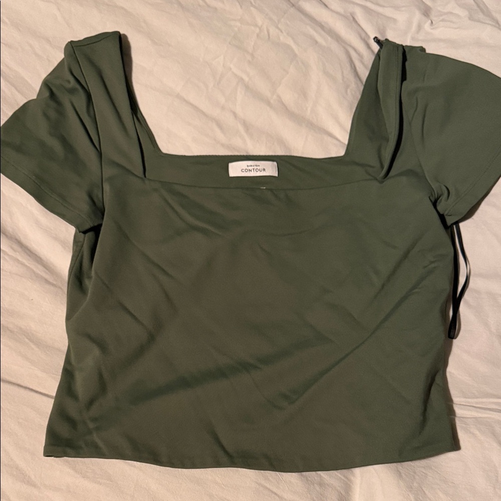 Aritiza Cropped Babaton Contour Square Neck Top